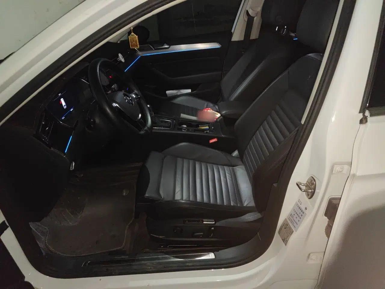 Volkswagen Variant New Energy 2019 GTE model — миниатюра 15