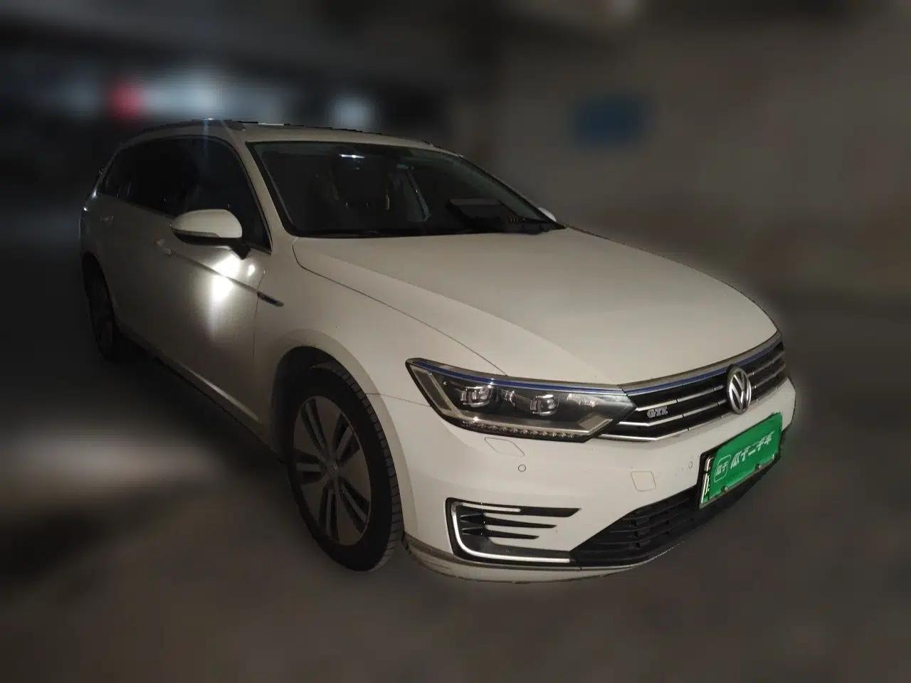 Volkswagen Variant New Energy 2019 GTE model — миниатюра 3