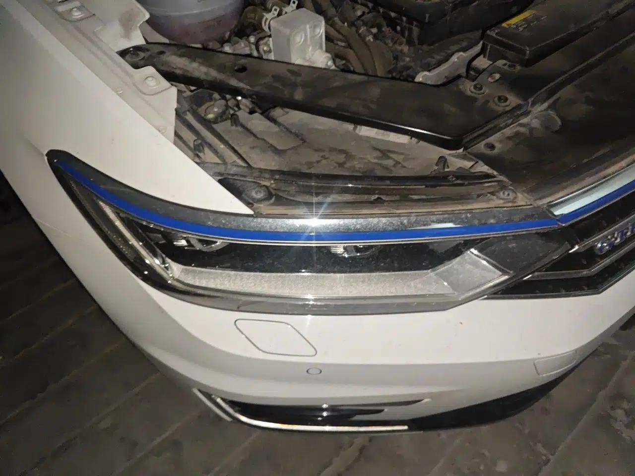 Volkswagen Variant New Energy 2019 GTE model — миниатюра 7
