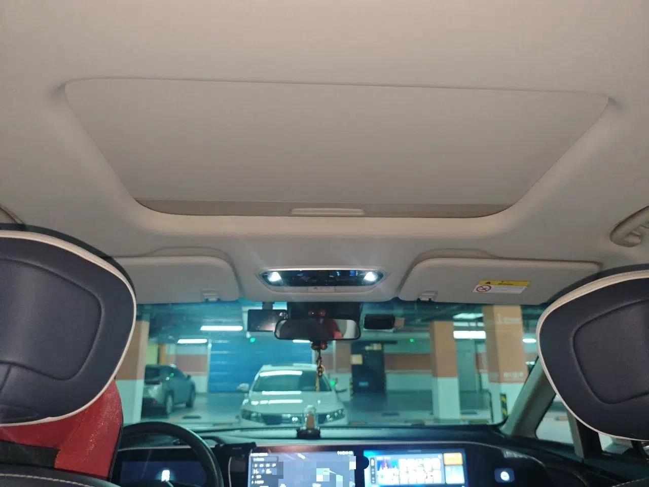 SAIC MAXUS G90 2022 2.0T Starry Seven-Seater — миниатюра 18