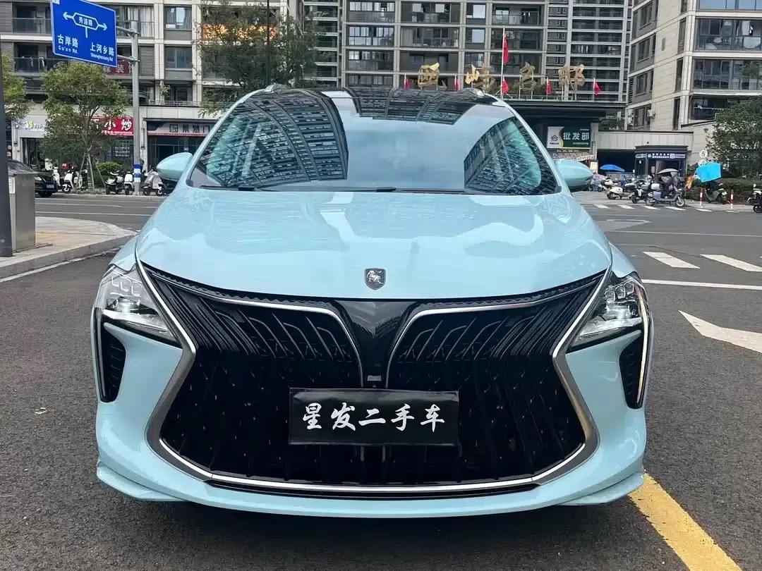 Fengxing Yacht 2022 1.5T DCT Wave Chaser Edition — миниатюра 2