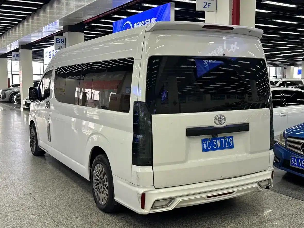 2022 HIACE 3.5L Automatic — миниатюра 12