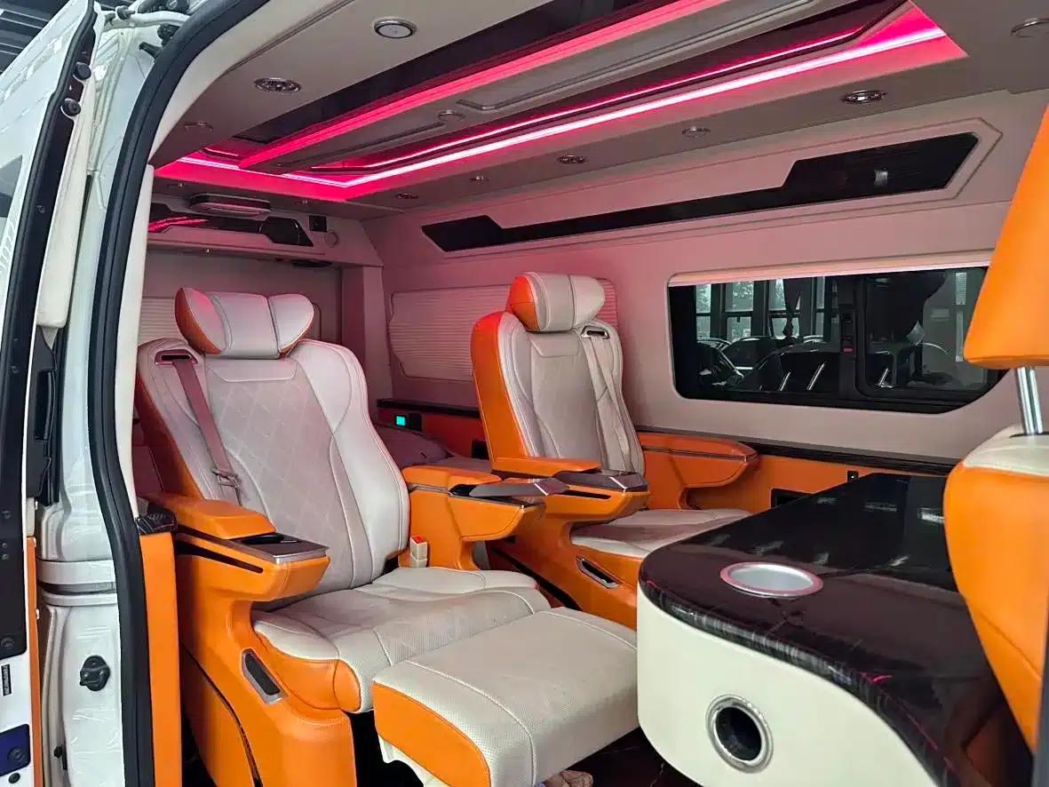 2022 HIACE 3.5L Automatic — миниатюра 4