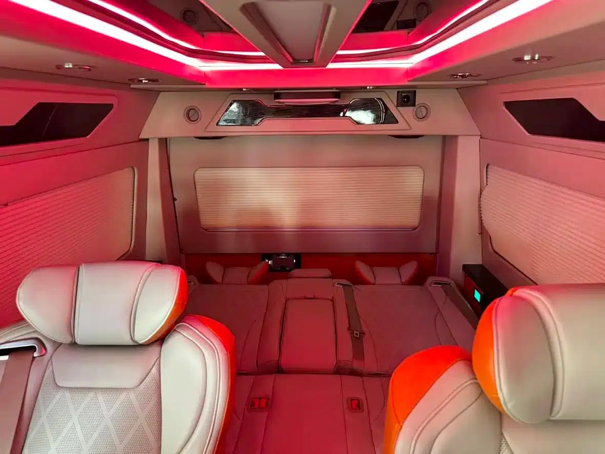 2022 HIACE 3.5L Automatic — миниатюра 6