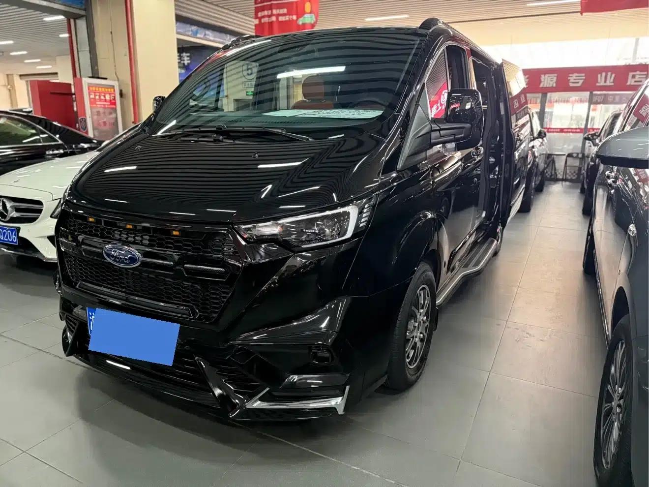 Tourneo 2024 2.0T Automatic Premium Plus Edition — миниатюра 1