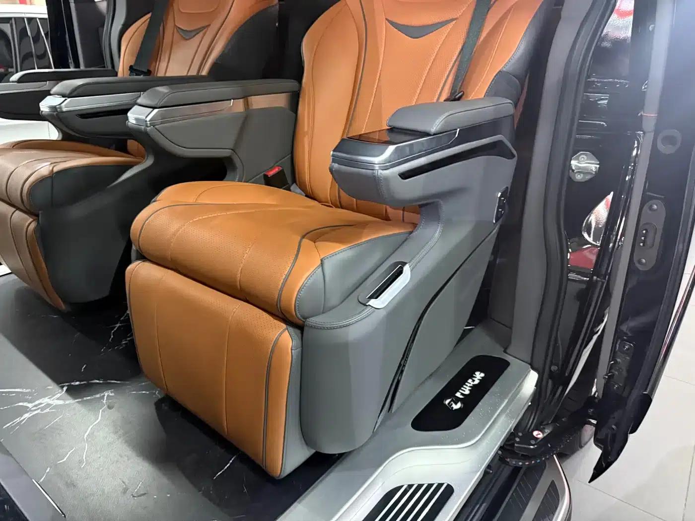 Tourneo 2024 2.0T Automatic Premium Plus Edition — миниатюра 15