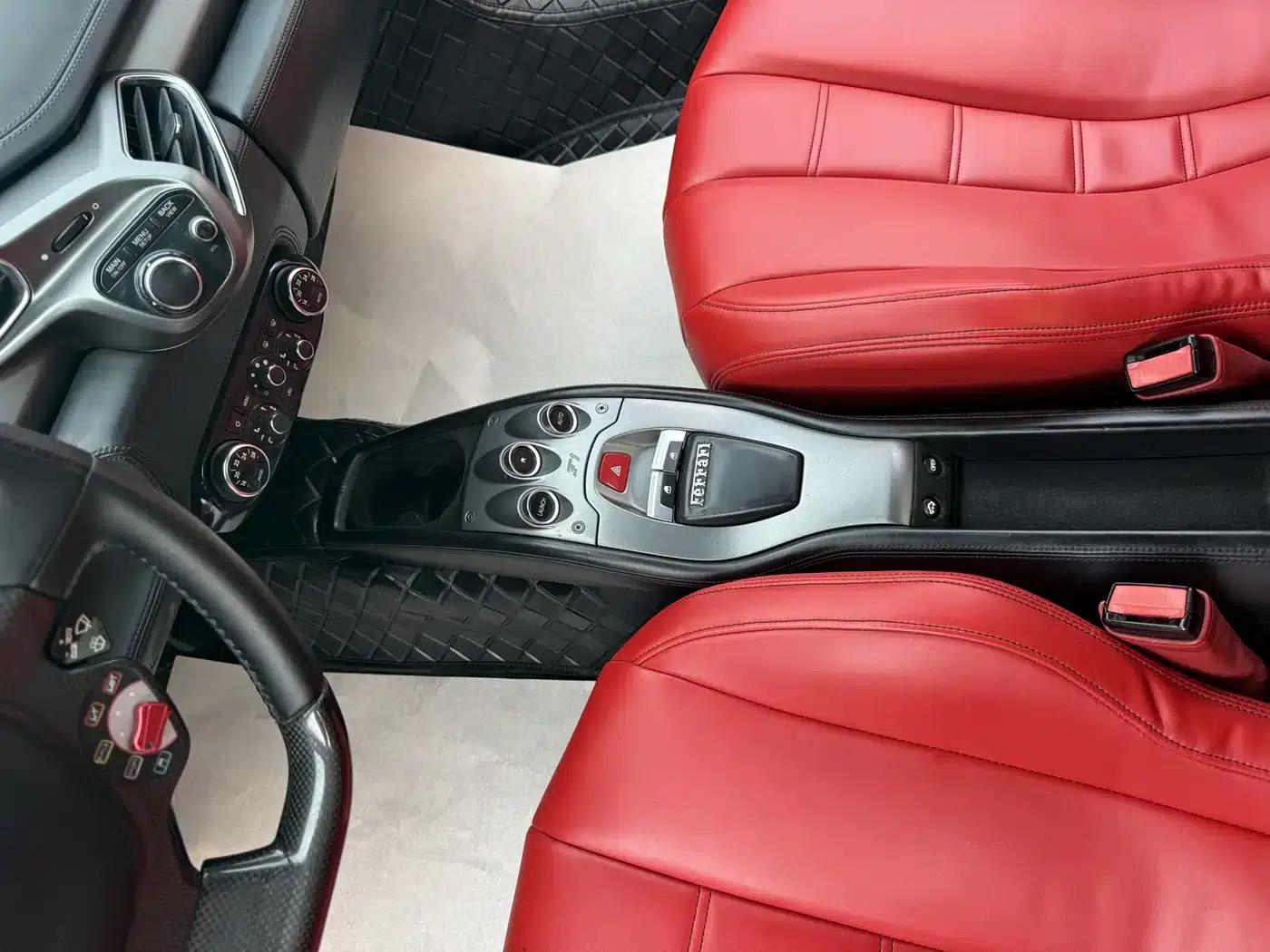 Ferrari 458 2011 4.5L Italia — миниатюра 7