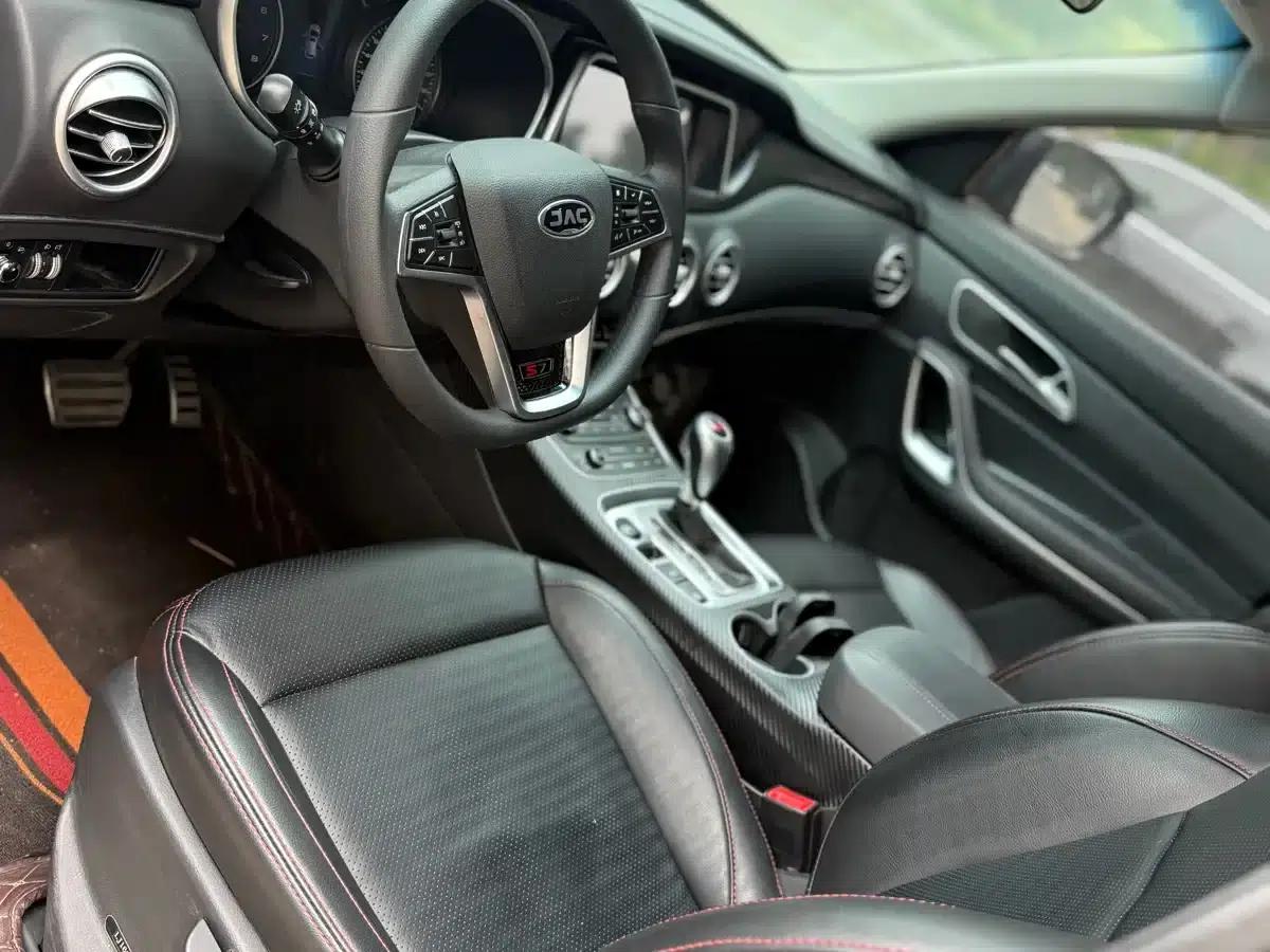 Refine S7 2017 1.5T Automatic Comfort Model — миниатюра 3