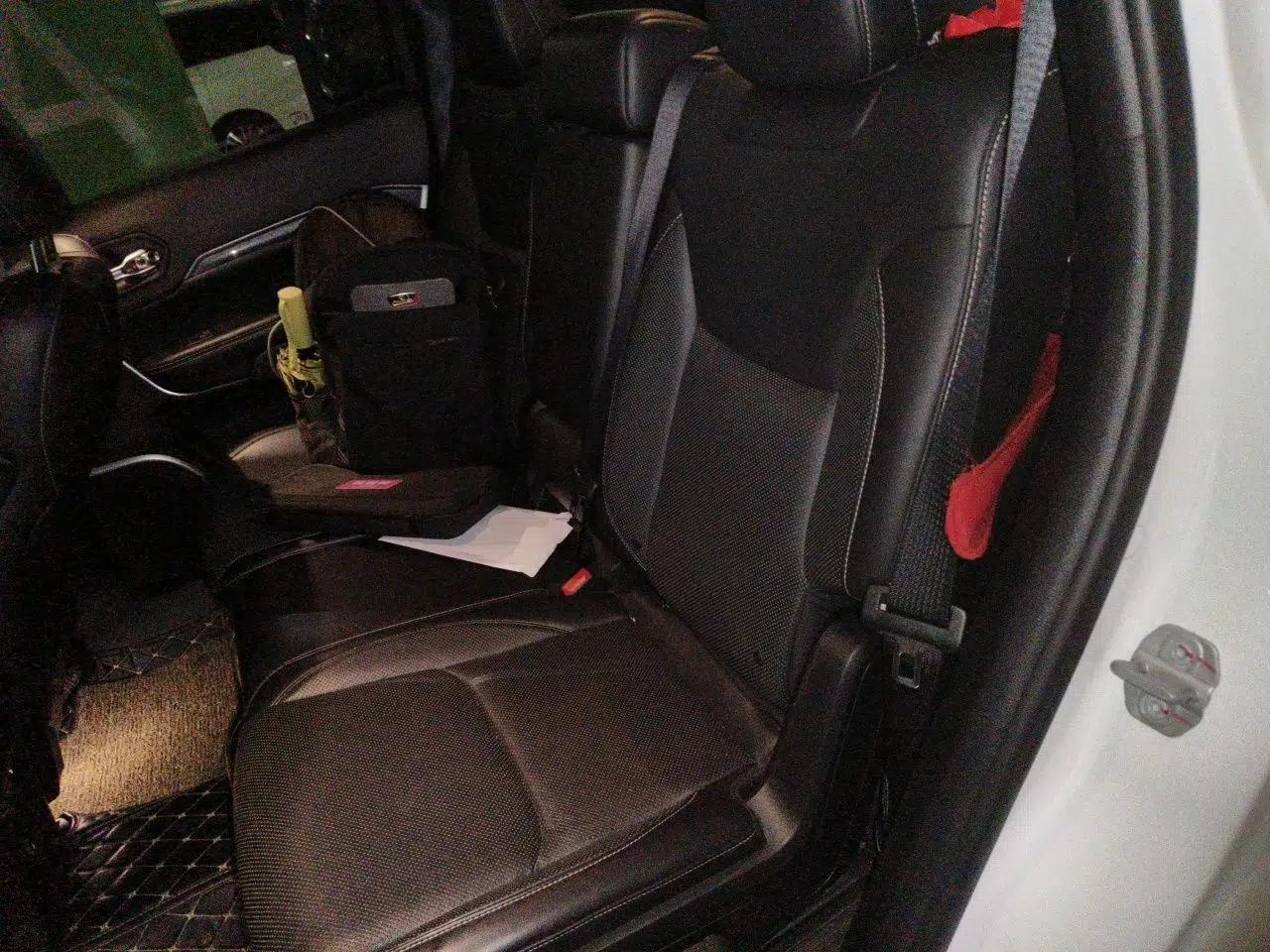 Jeep Grand Commander PHEV 2020 2.0T Plug-in Hybrid Elite Edition — миниатюра 17