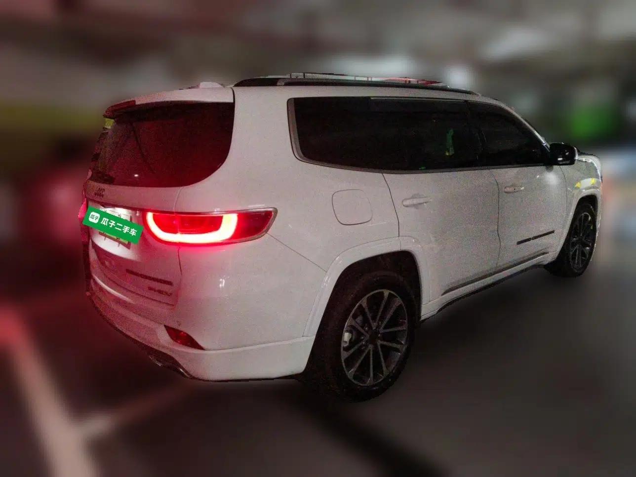 Jeep Grand Commander PHEV 2020 2.0T Plug-in Hybrid Elite Edition — миниатюра 6