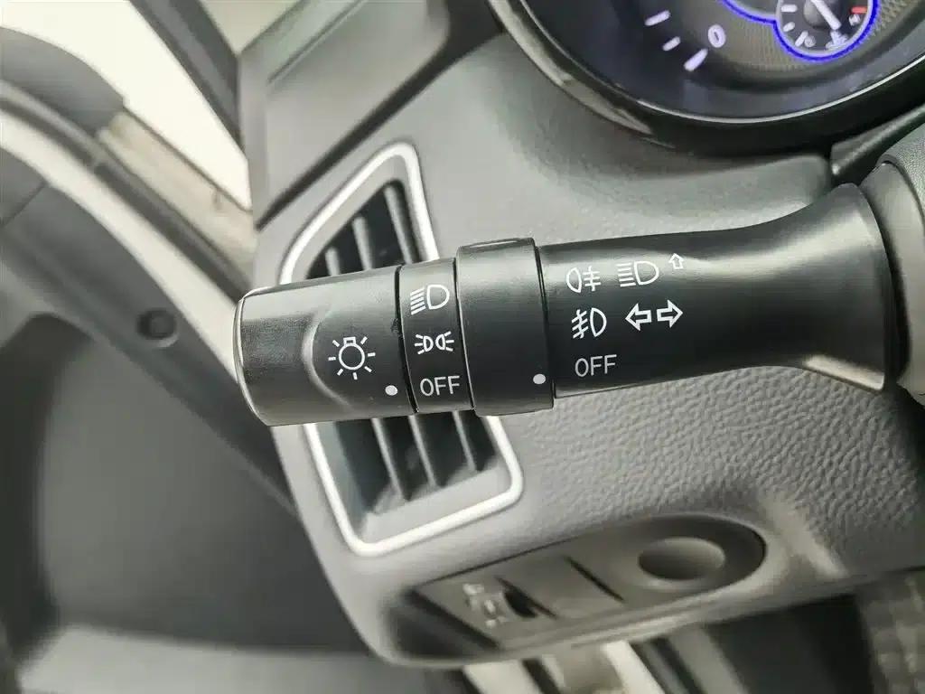 Yuhu 7 2019 2.0T Diesel Manual 2WD Comfort Edition (National VI Emission Standard) Long Wheelbase JX4D20A6L — миниатюра 21