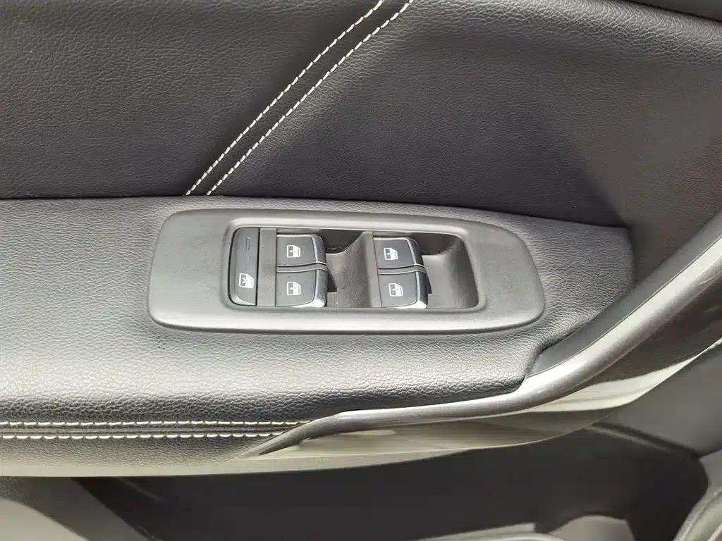 Yuhu 7 2019 2.0T Diesel Manual 2WD Comfort Edition (National VI Emission Standard) Long Wheelbase JX4D20A6L — миниатюра 9