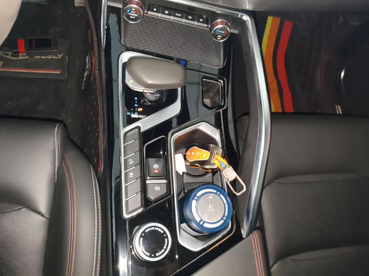 Geely Auto Monjaro S 2021 2.0TD DCT Two-Wheel Drive Lightning Edition — миниатюра 16