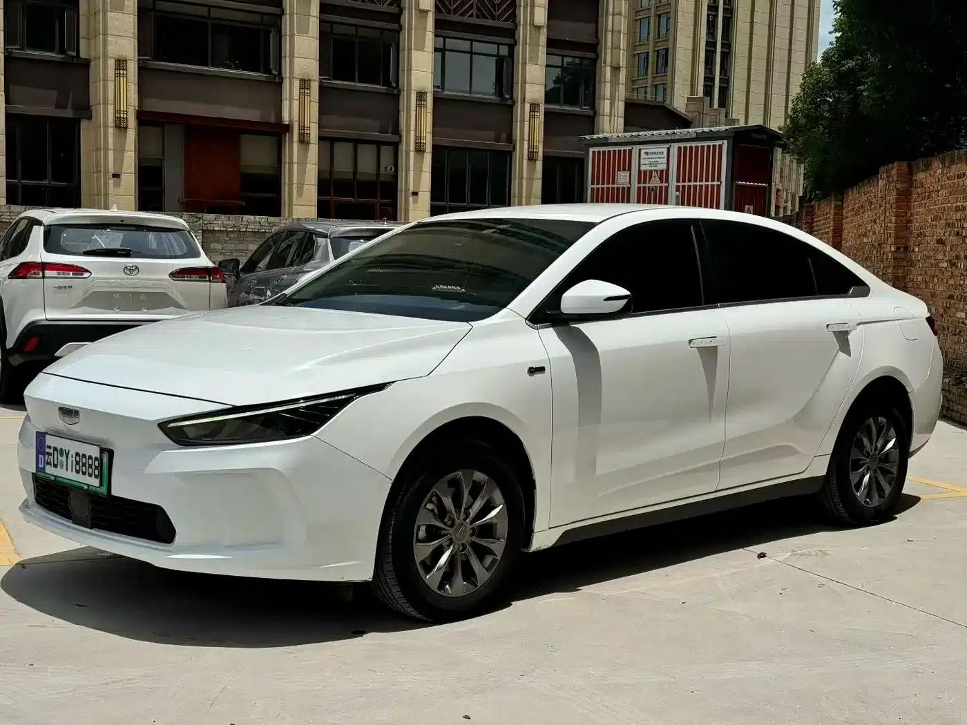 Geely Geometry A 2022 Pro 430KM Green Apple Halo — миниатюра 1