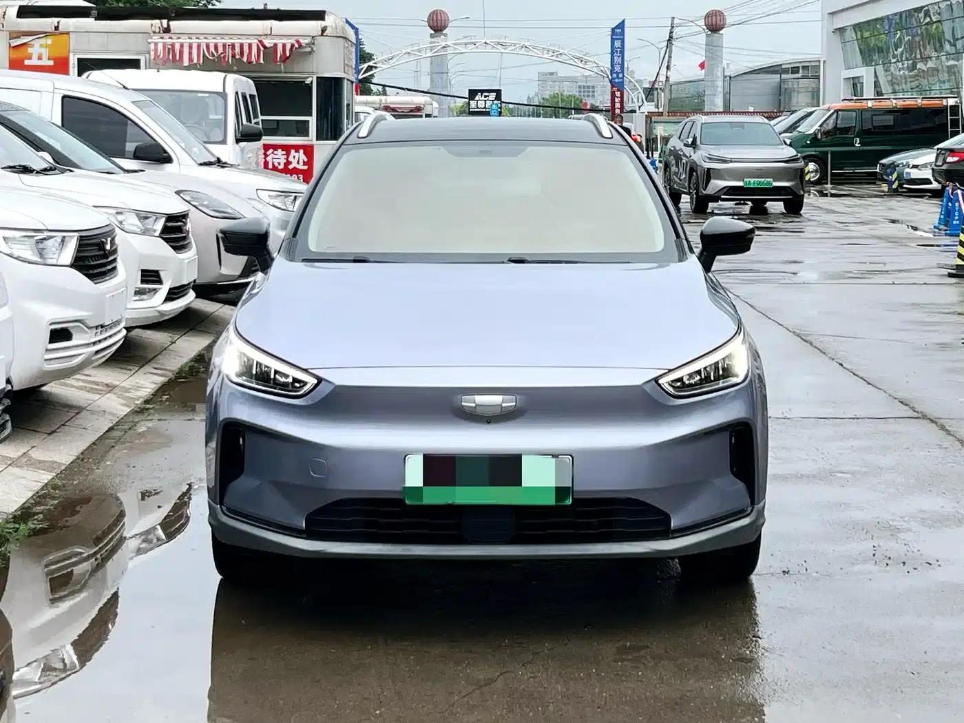 Geely Geometry C 2020 Selected Range Edition 550KM C++ — миниатюра 2