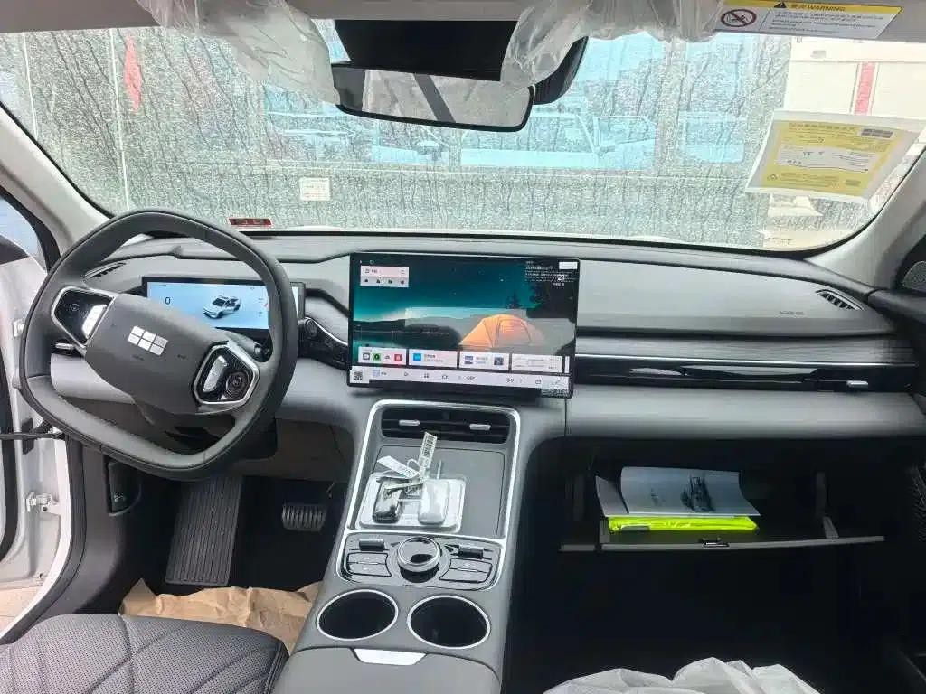 Galaxy L6 2025 EM-i 140km Explorer+ Edition — миниатюра 5