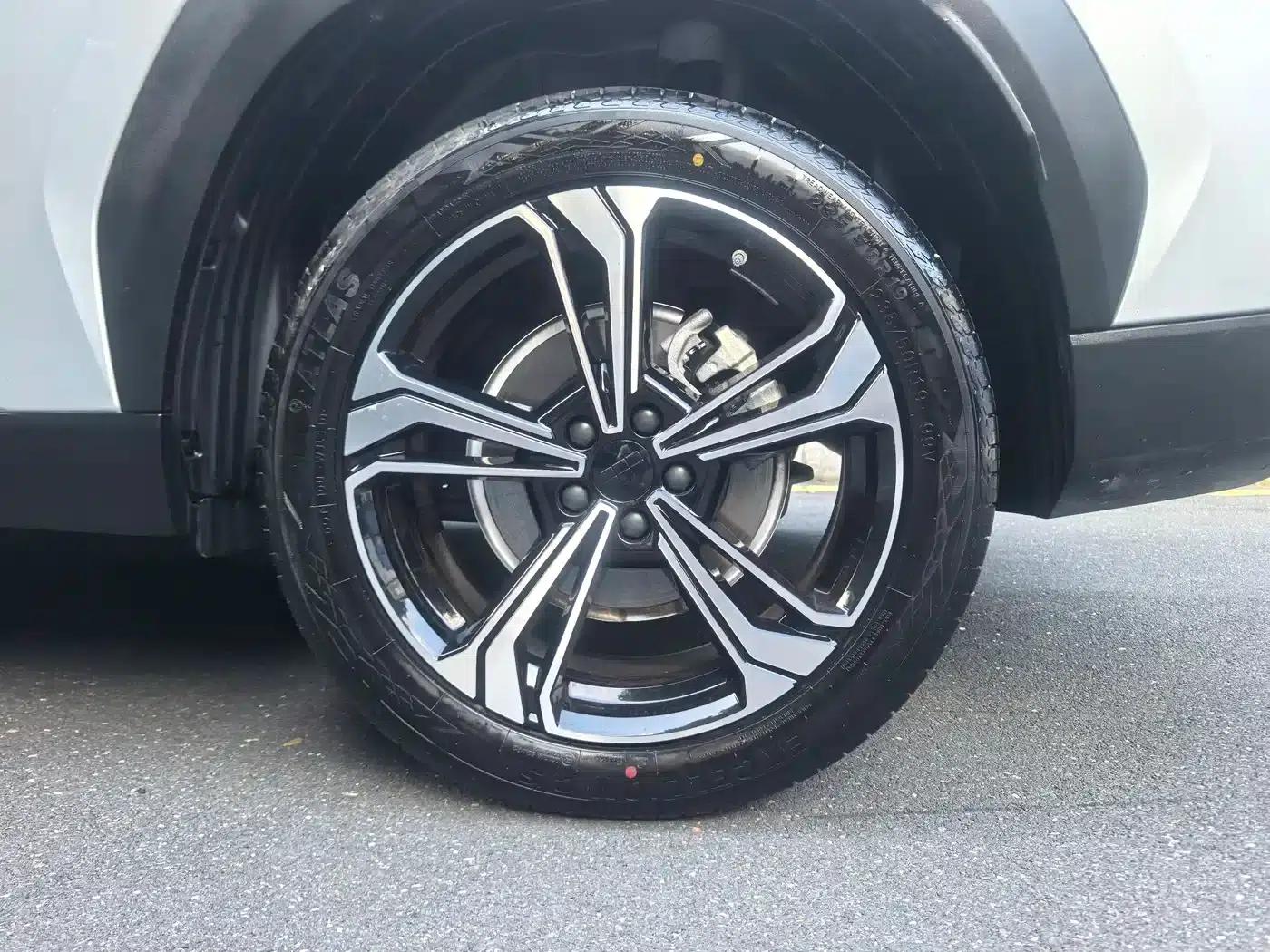 Galaxy L7 2025 EM-i 115km Explorer Edition — миниатюра 24