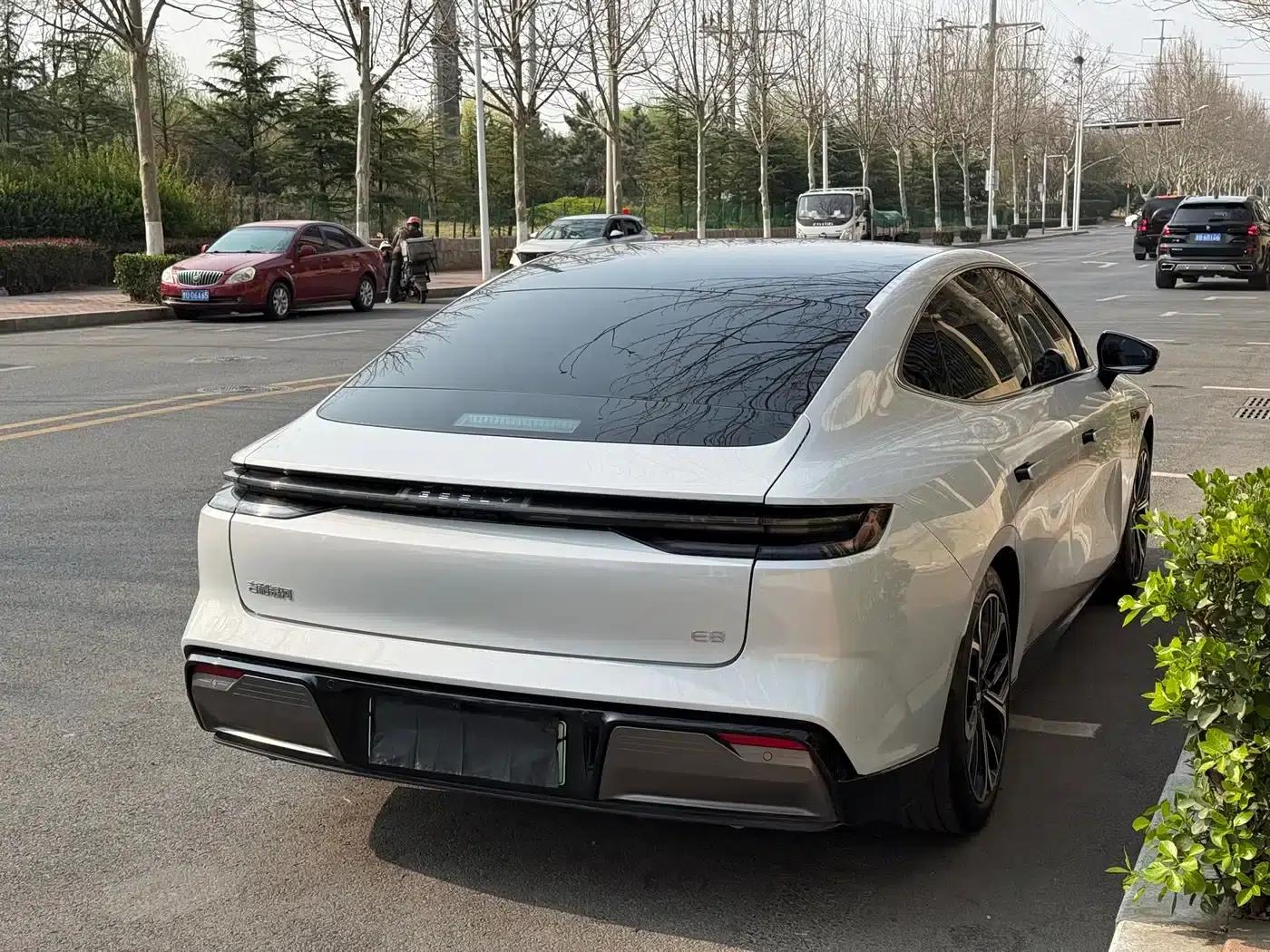 Galaxy E8 2025 Model 700km Long-Range Intelligent Driving Edition — миниатюра 5