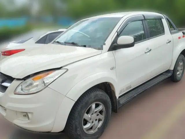 JMC Yuhu 7 2016 2.4T Four-Wheel Drive Luxury Edition JX4D24