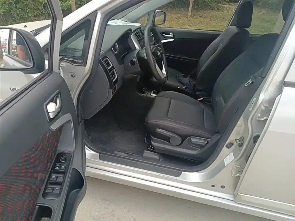 Liana A6 2014 Hatchback 1.4L Manual Ideal Model — миниатюра 16