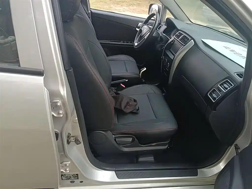 Liana A6 2014 Hatchback 1.4L Manual Ideal Model — миниатюра 25