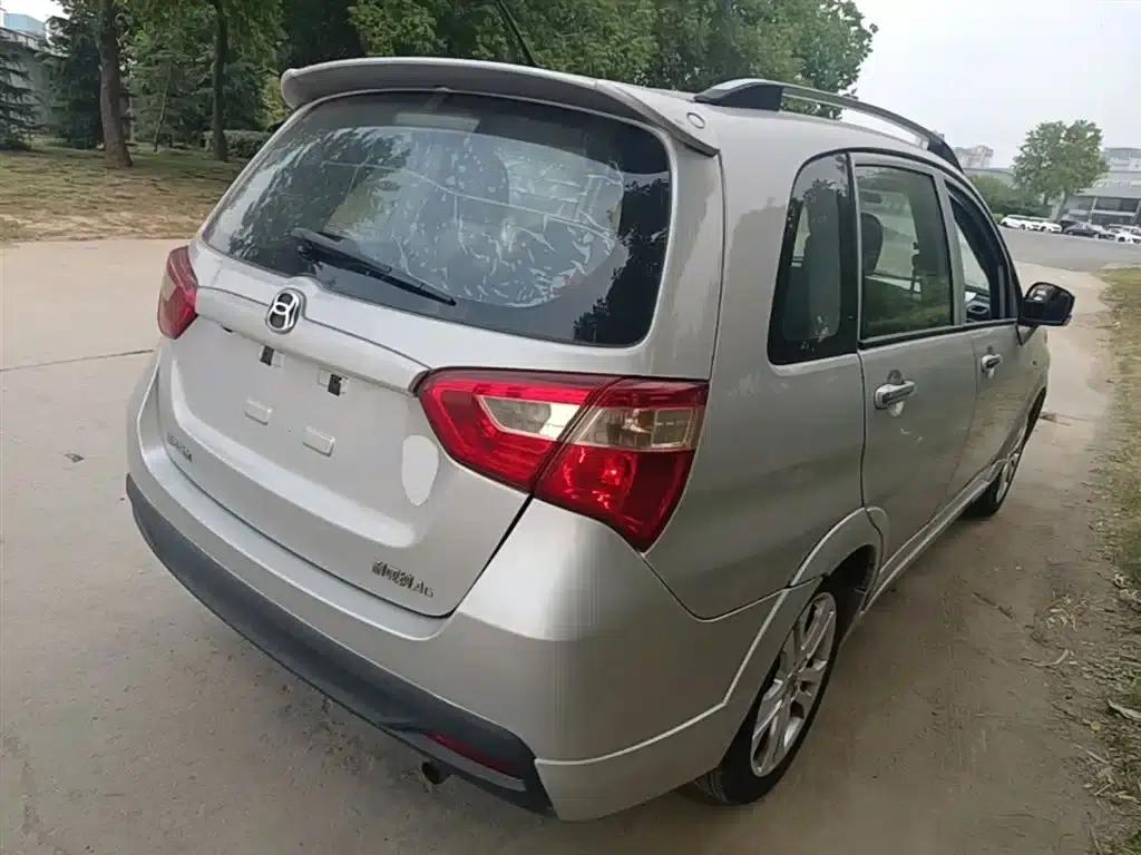 Liana A6 2014 Hatchback 1.4L Manual Ideal Model — миниатюра 7