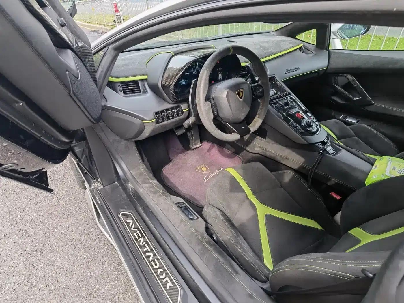 2011 Aventador LP 700-4 — миниатюра 6