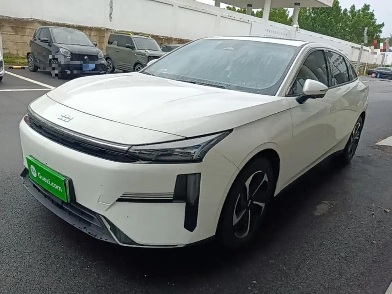 Geely Galaxy L6 2024 125km PLUS Dragon Edition — миниатюра 1