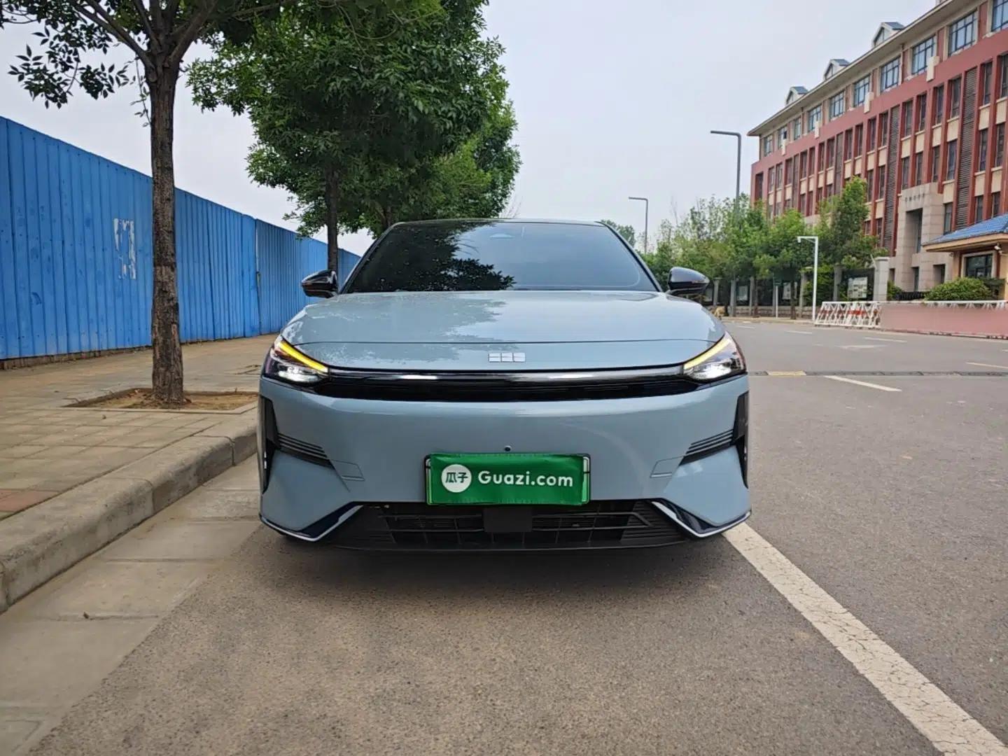 Geely Galaxy L6 2023 125km Starship — миниатюра 2