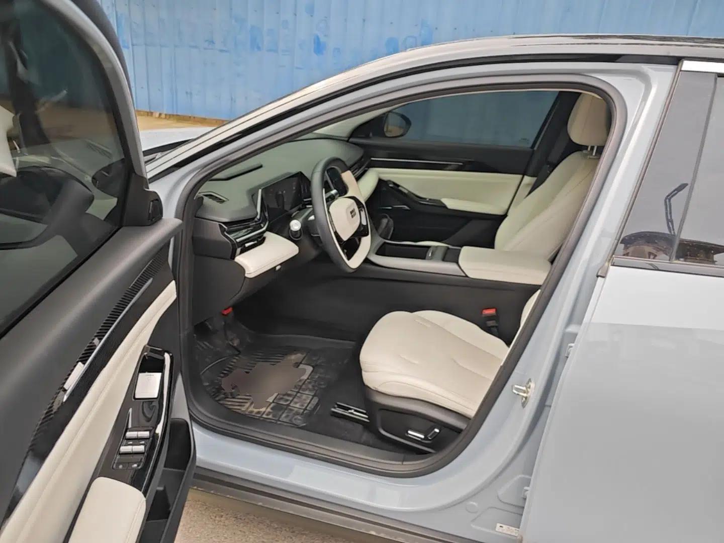 Geely Galaxy L6 2023 125km Starship — миниатюра 18