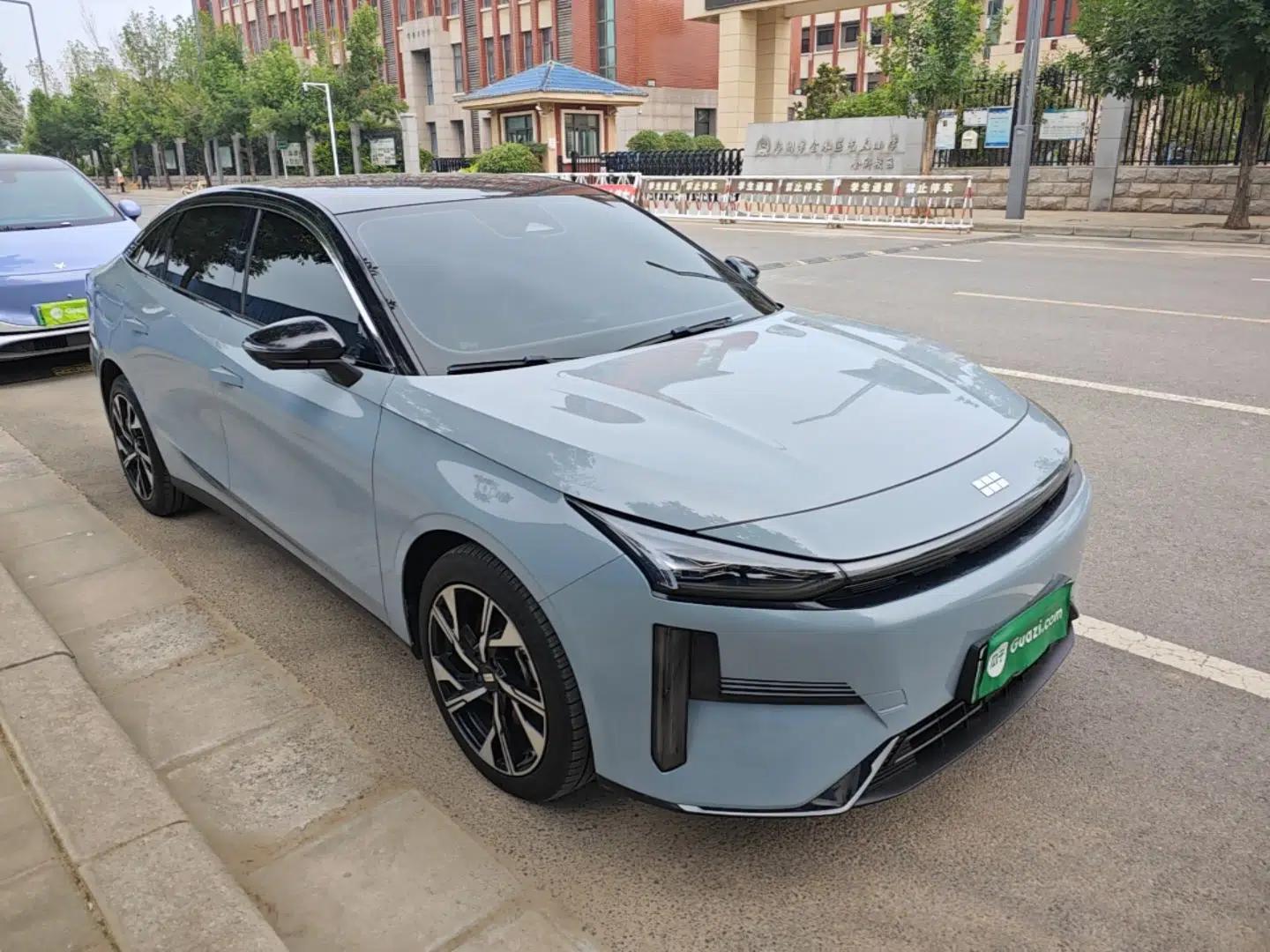 Geely Galaxy L6 2023 125km Starship — миниатюра 3