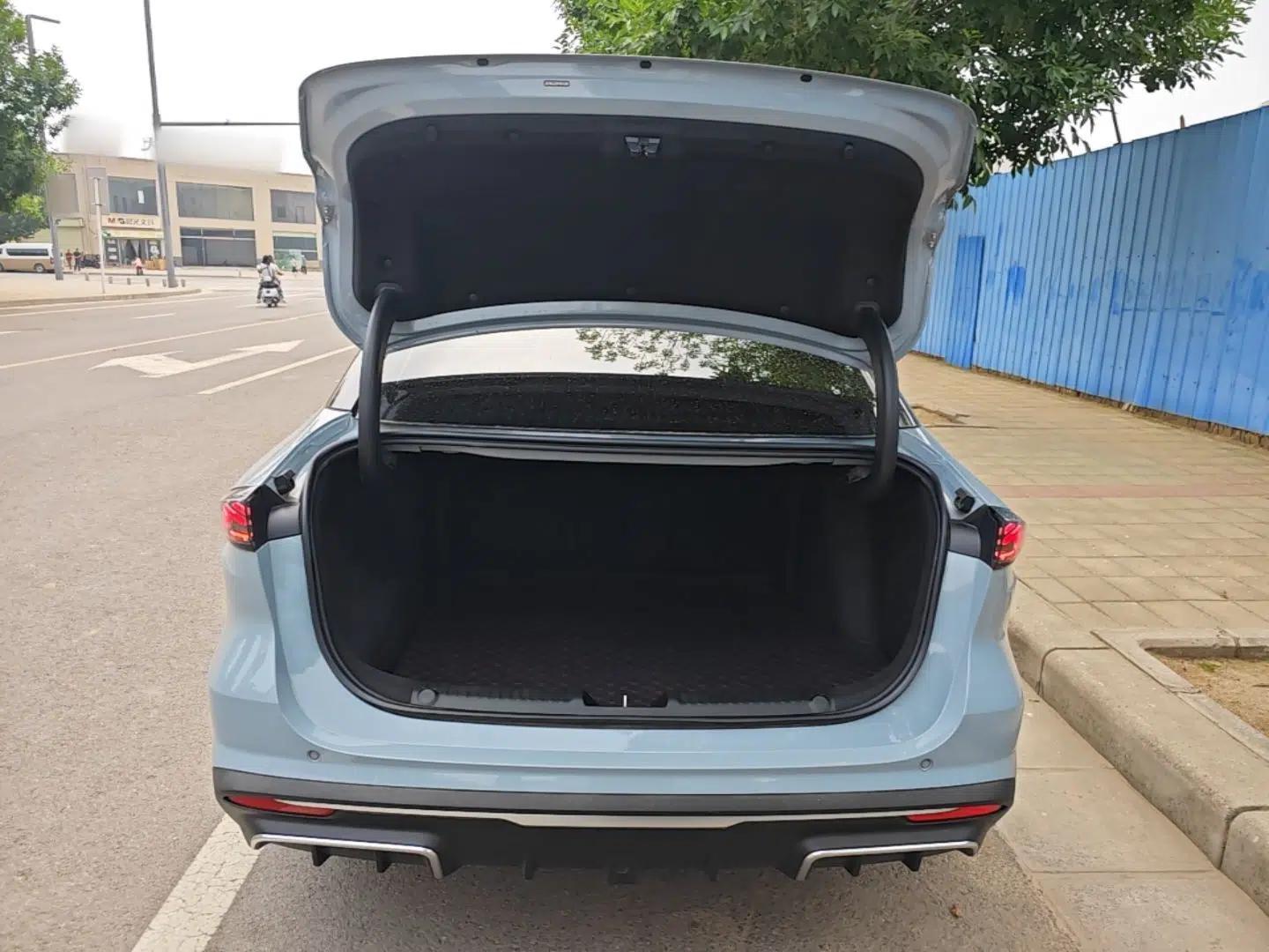 Geely Galaxy L6 2023 125km Starship — миниатюра 22