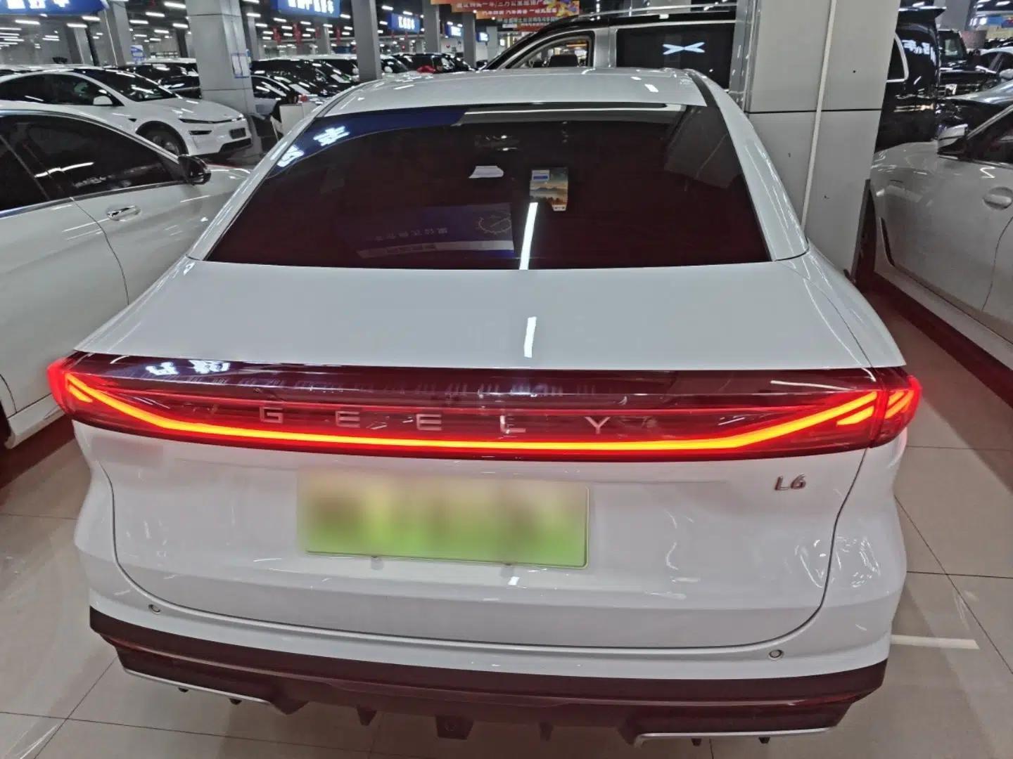Geely Galaxy L6 2024 125km PLUS Dragon Edition — миниатюра 5