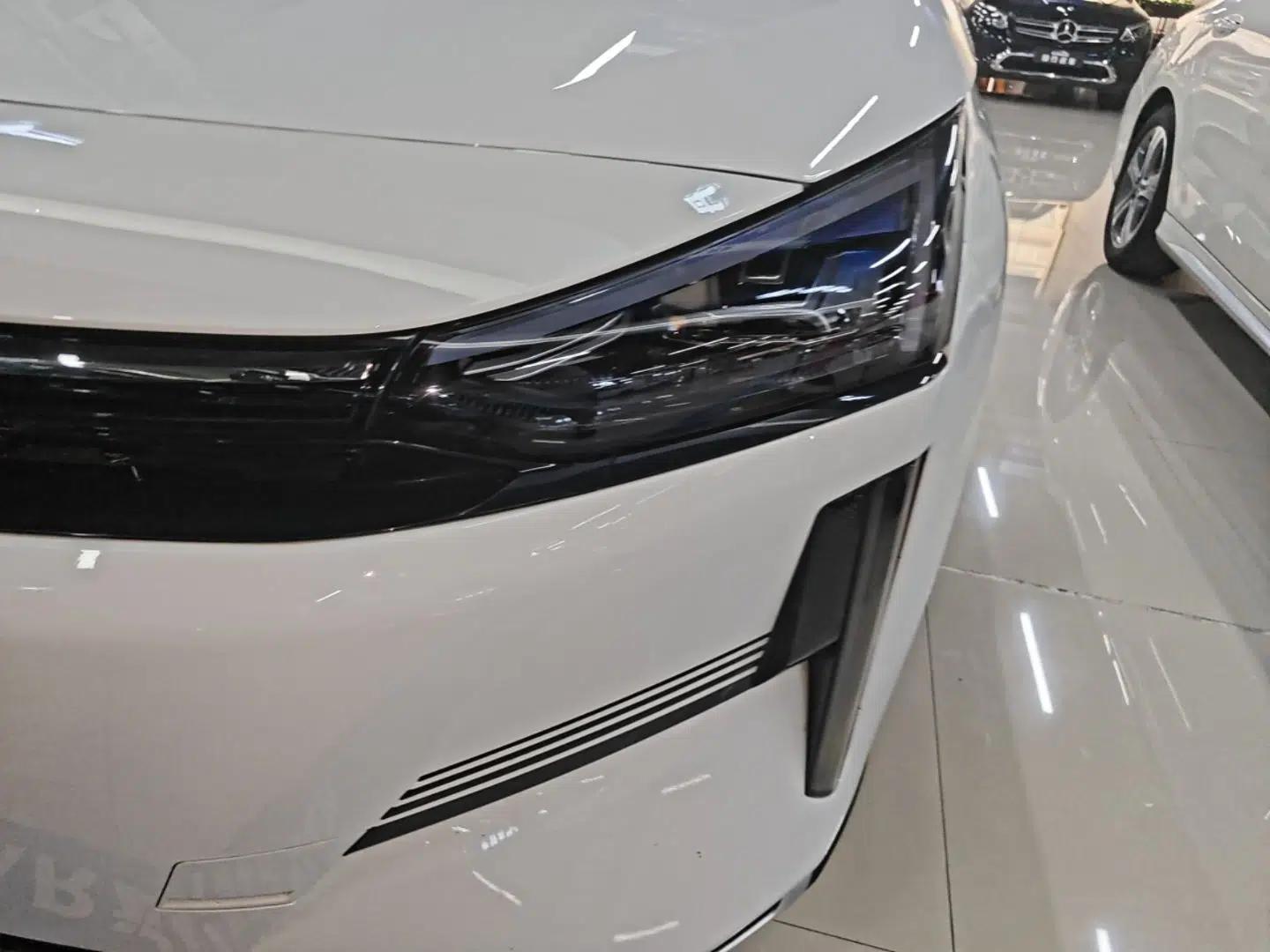 Geely Galaxy L6 2024 125km PLUS Dragon Edition — миниатюра 8