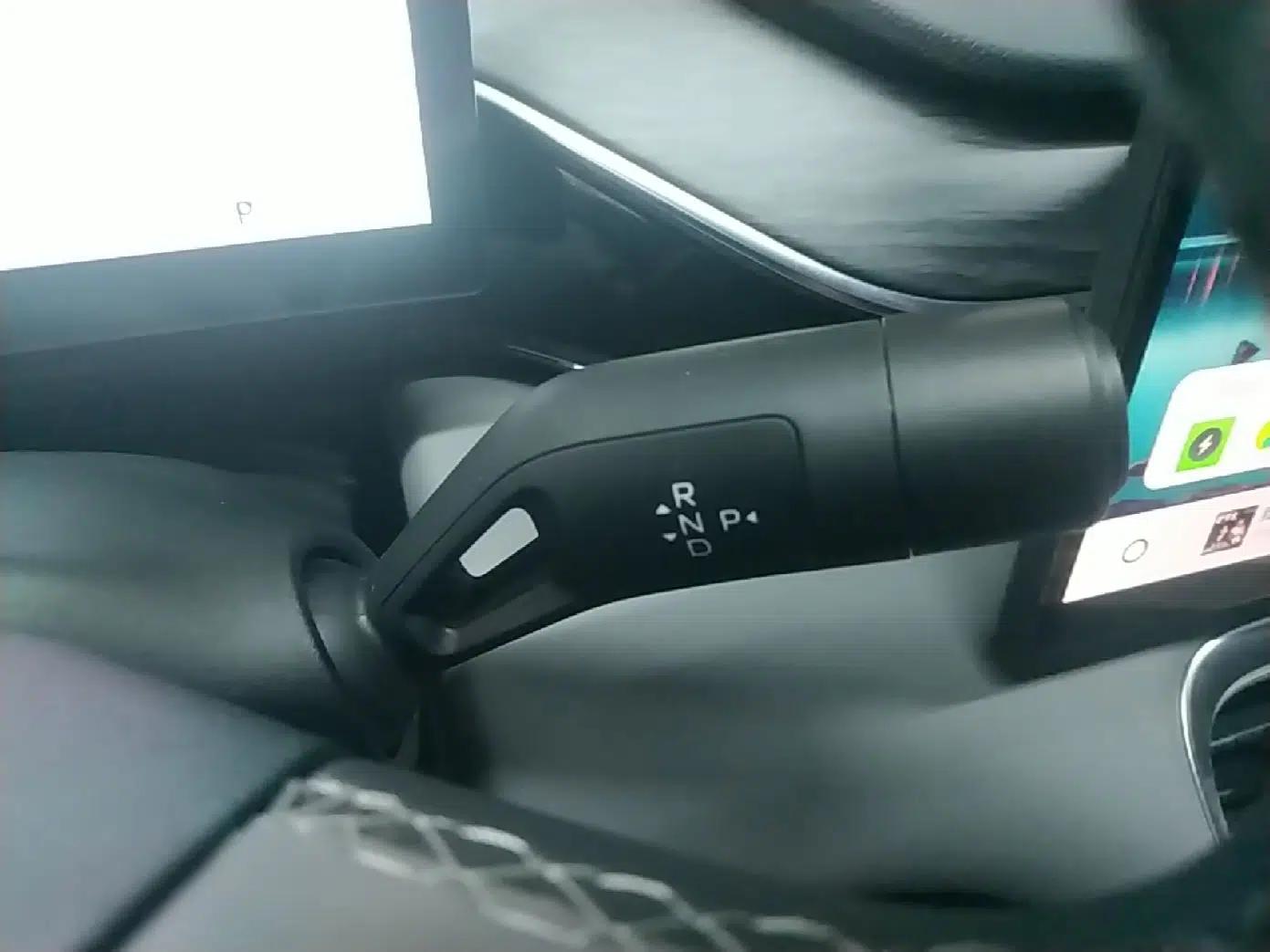 Geely Galaxy L6 2025 EM-i 140km Explorer+ Edition — миниатюра 16