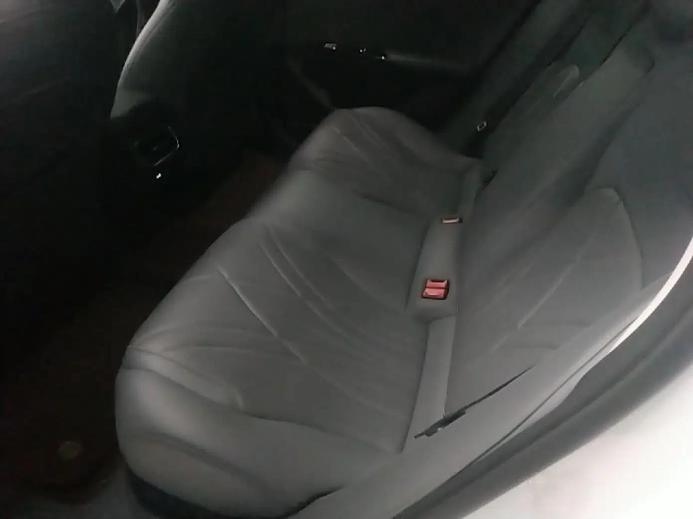 Geely Galaxy L6 2025 EM-i 140km Explorer+ Edition — миниатюра 20