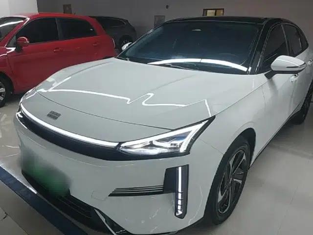 Geely Galaxy L6 2025 EM-i 140km Explorer+ Edition