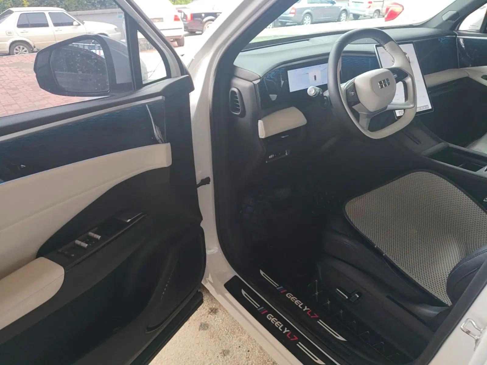 Geely Galaxy L7 2023 1.5T 115 km MAX — миниатюра 18