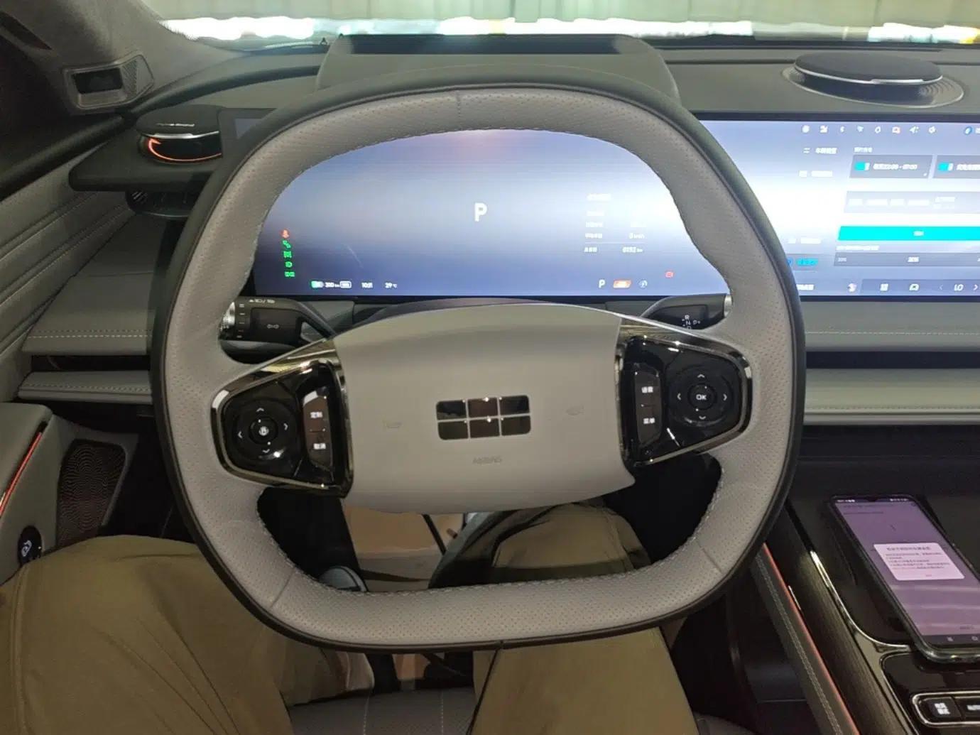 Geely Galaxy E8 2025 700 km Long-Range Intelligent Driving Version — миниатюра 18