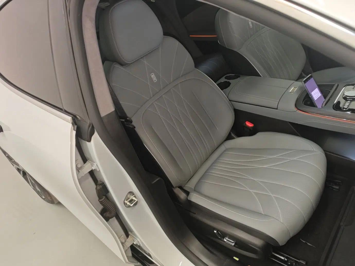 Geely Galaxy E8 2025 700 km Long-Range Intelligent Driving Version — миниатюра 24