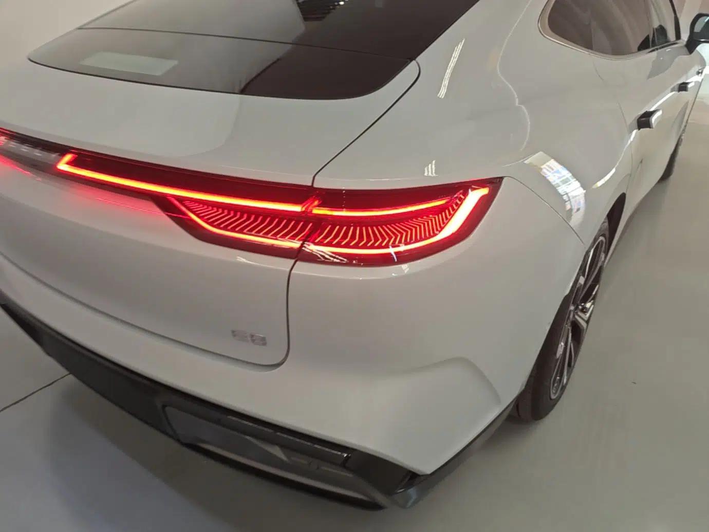Geely Galaxy E8 2025 700 km Long-Range Intelligent Driving Version — миниатюра 9
