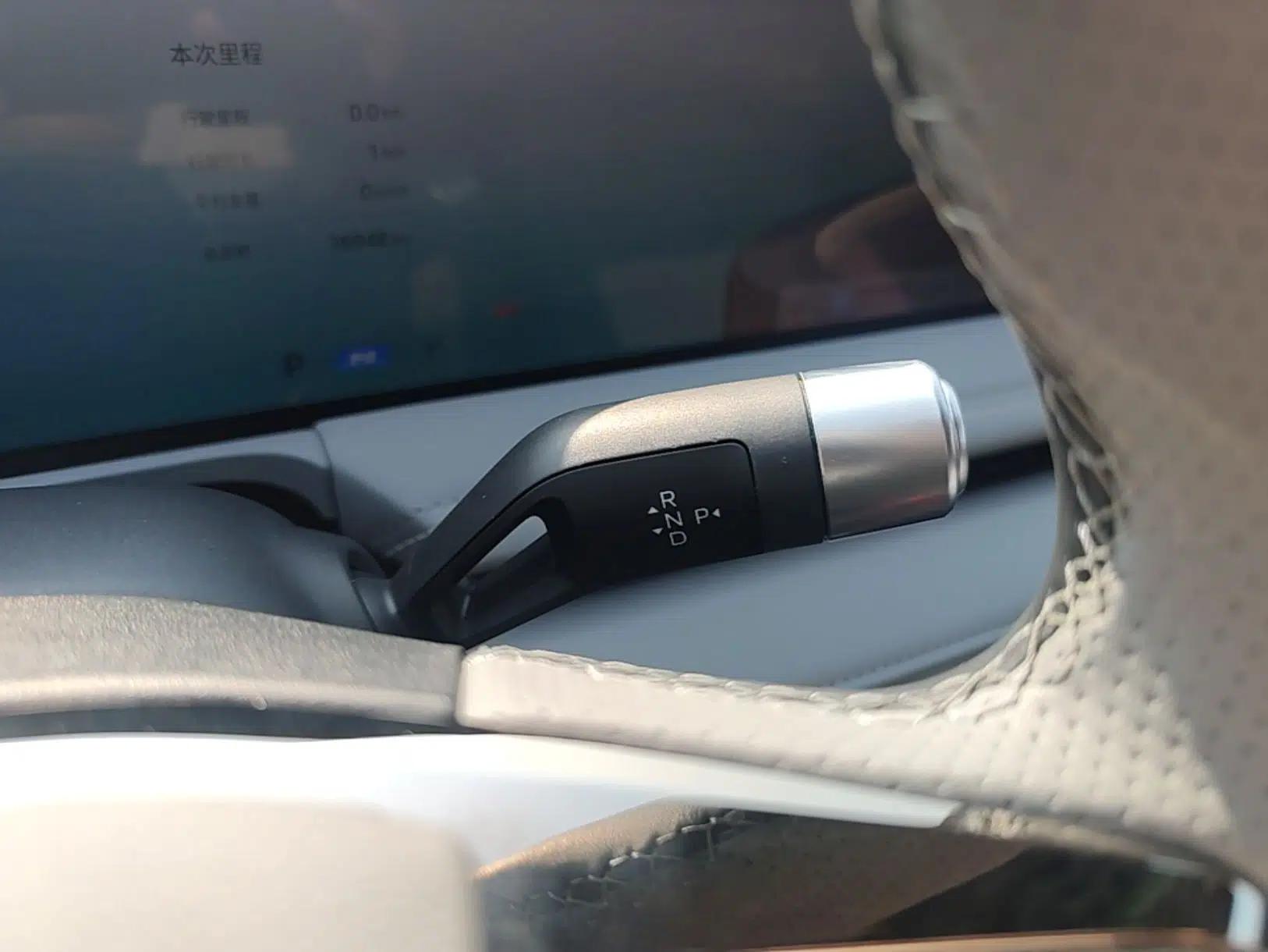 Geely Galaxy E8 2025 700 km Long-Range Intelligent Driving Version — миниатюра 16