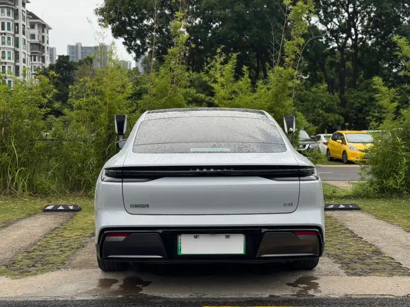 Geely Galaxy E8 2025 700 km Long-Range Intelligent Driving Version — миниатюра 13