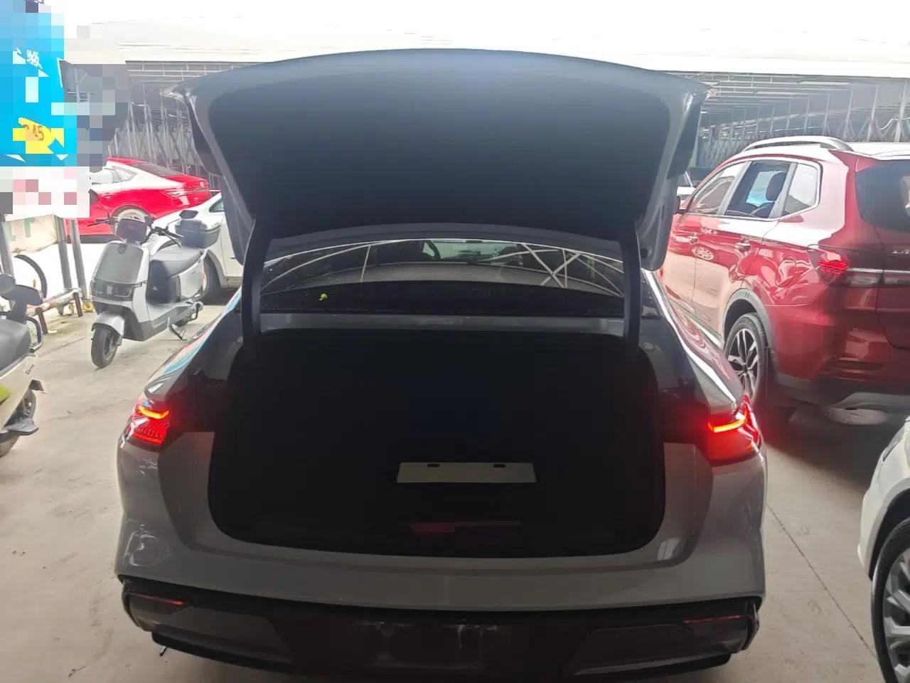 Geely Galaxy E8 2025 700 km Long-Range Intelligent Driving Version — миниатюра 29