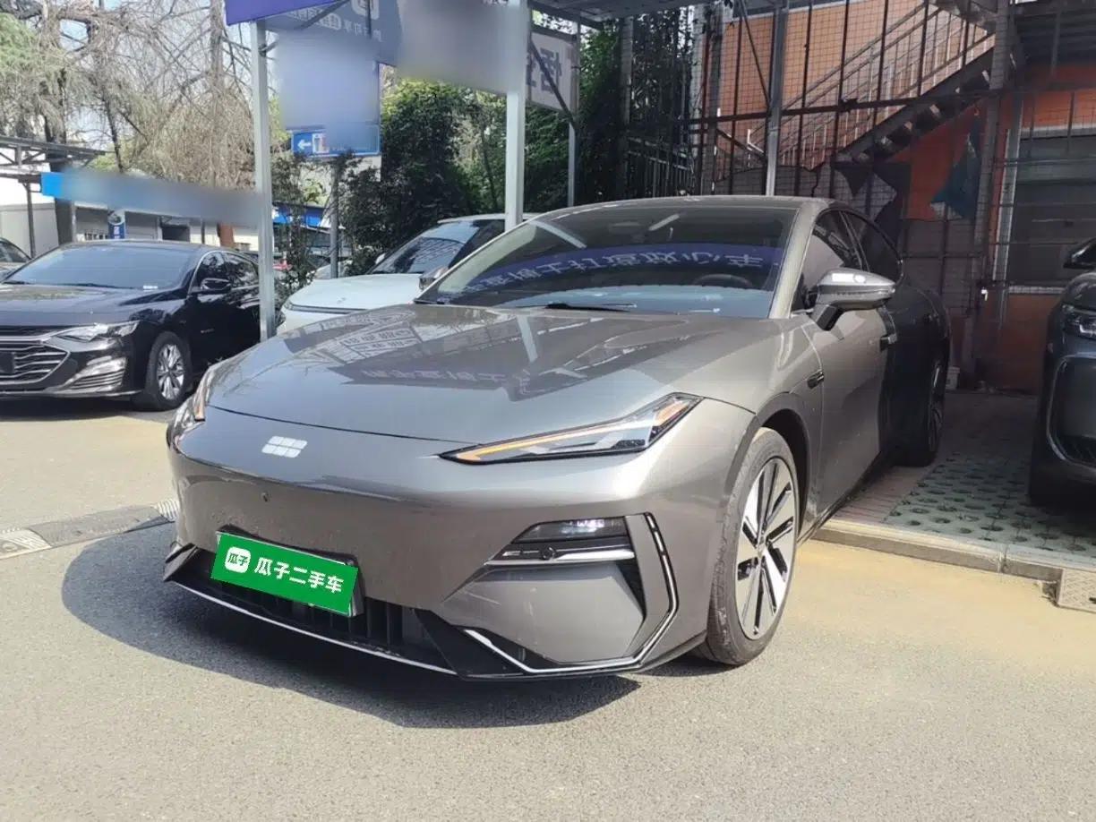 Geely Galaxy E8 2024 665 km Range Rear-Drive Starship Long-Range Version — миниатюра 1