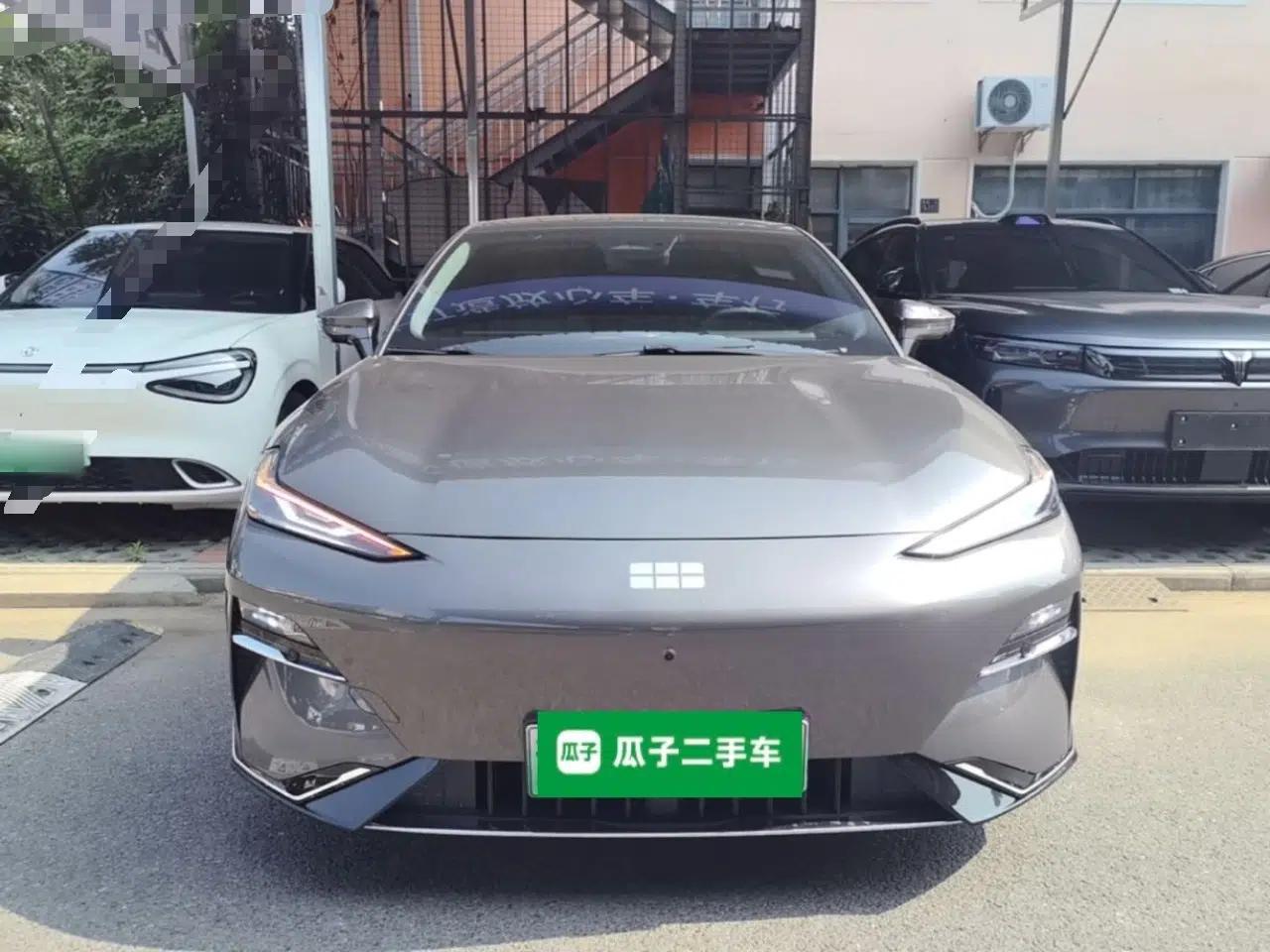 Geely Galaxy E8 2024 665 km Range Rear-Drive Starship Long-Range Version — миниатюра 2