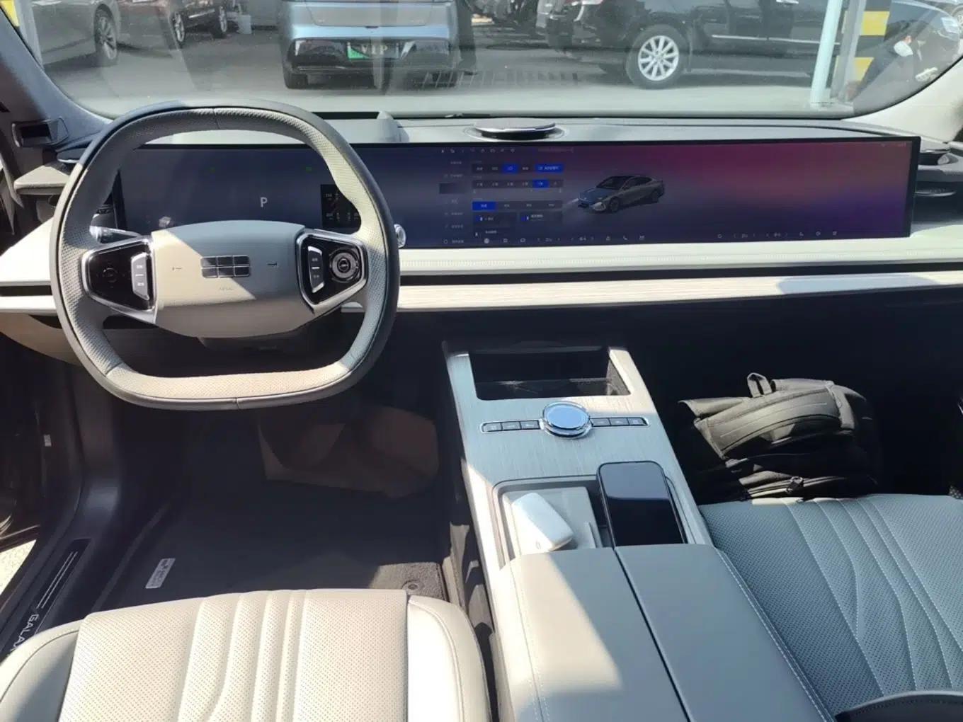 Geely Galaxy E8 2024 665 km Range Rear-Drive Starship Long-Range Version — миниатюра 12
