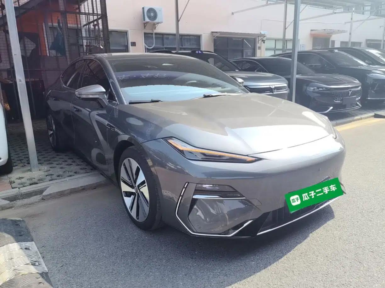 Geely Galaxy E8 2024 665 km Range Rear-Drive Starship Long-Range Version — миниатюра 3