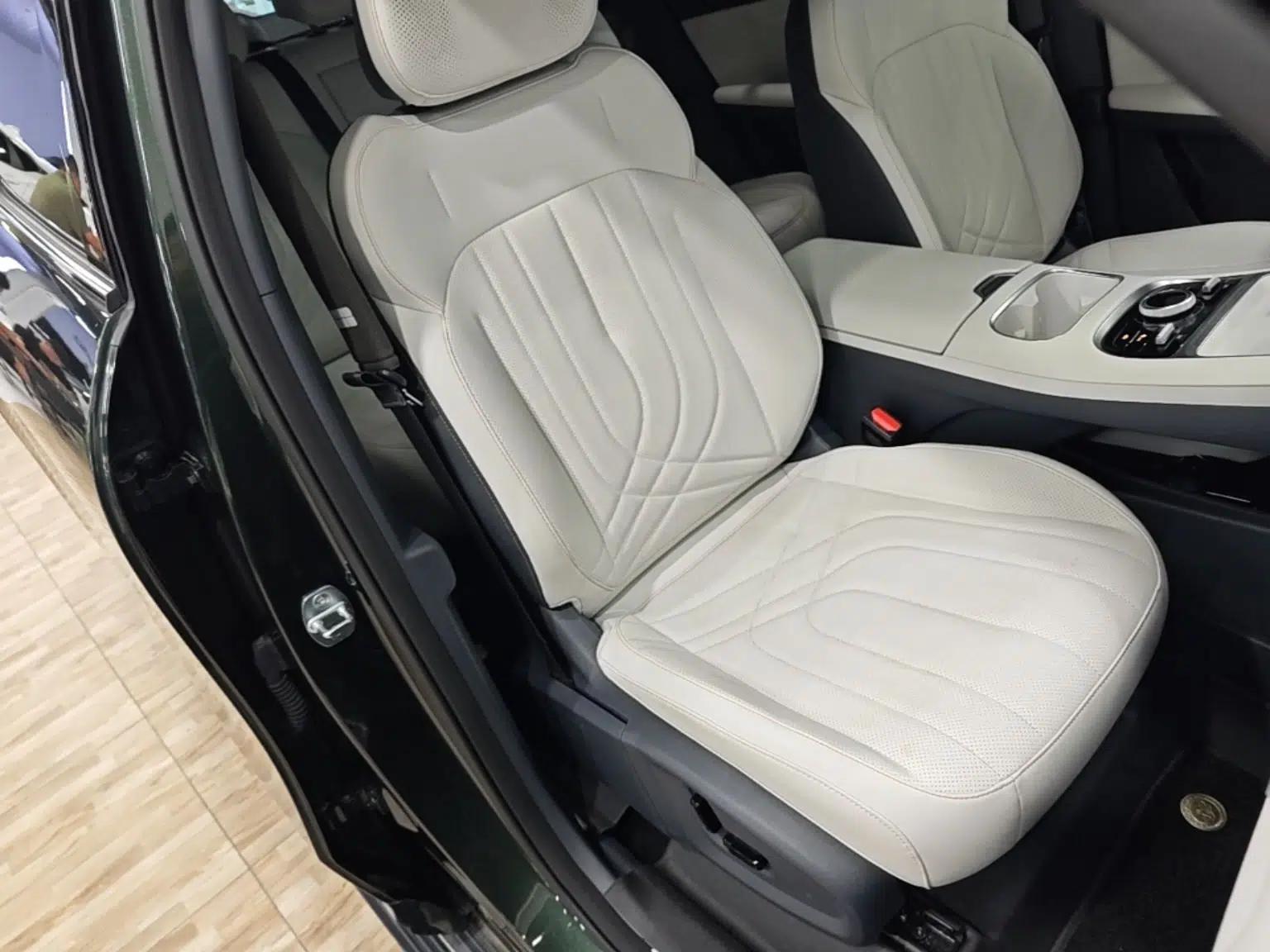 Geely Galaxy Xingjian 7 EM-i 2025 120km Exploration+ Version — миниатюра 19