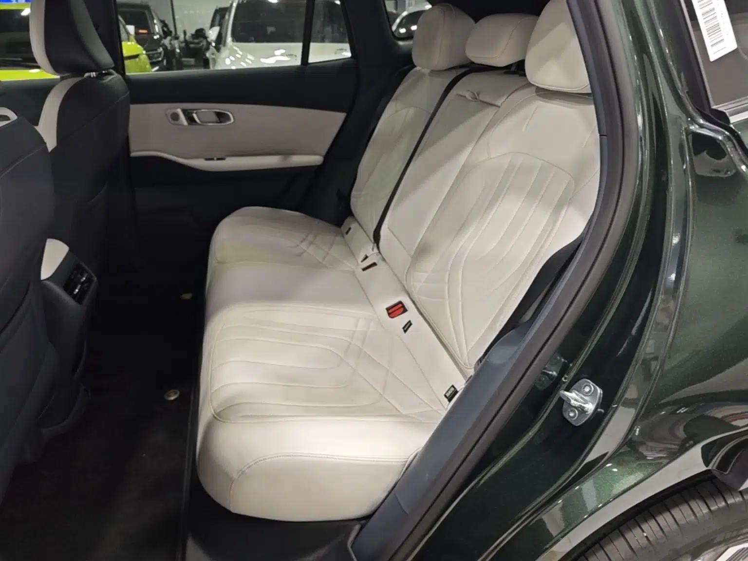Geely Galaxy Xingjian 7 EM-i 2025 120km Exploration+ Version — миниатюра 20